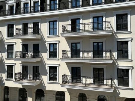  Shitet Apartament 2+1+2 –  Porta Tirana e Re 