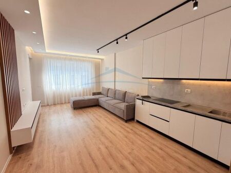 In vendita, Appartamento 2+1, Univers City