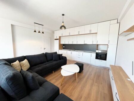 Apartament 2+1 per shitje prane Bar Artisti ne Astir.