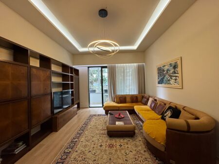 Apartament 3+1+2 me 2 parkime, Liqeni i Thate