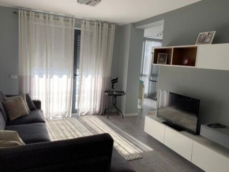 APPARTAMENTO IN AFFITTO 2+1 CAMPO DI AVIAZIONE 62.000 LEKE FH-66778