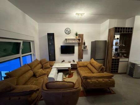 Apartament 2+1 per shitje te Mangalemi