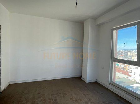 Shitet, Apartament 2+1, Rruga Dritan Hoxha, Tiranë