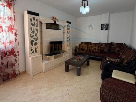 Shitet, Apartament 2+1, Fresk, Tirane.