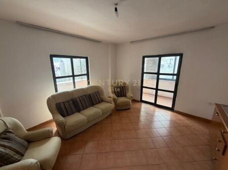 Apartament 1+1 per shitje tek 5-Maji