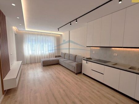 In vendita, Appartamento 2+1, Univers City