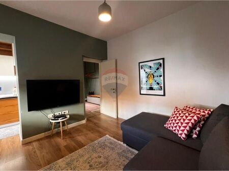 Apartment 1+1 for rent on Kavaja Street!
