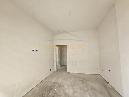 In vendita, Appartamento 2+1+2, Complesso Univers City, Tirana.