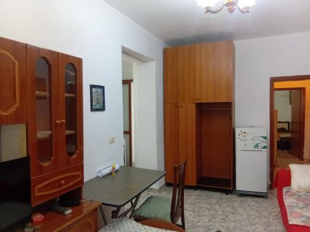 Apartament 1+1 pee qira Qytet Studenti Shkolla Osman Myderizi !