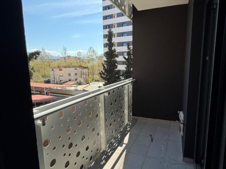  EKSKLUZIVE – ULJE ÇMIMI! OKAZION I RRALLË  Shitet Apartament 1+1 – Corner Residence