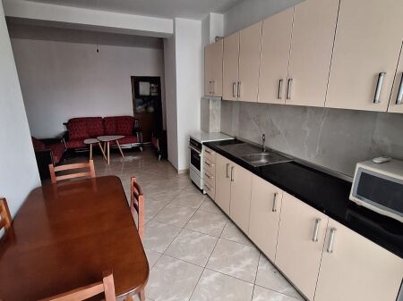 Apartament me qira 1+1 ne Astir, prane Bar Artisti