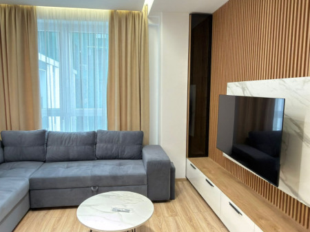 Jepet me Qira Apartament Modern 2+1+2 – Komuna e Parisit