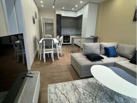 APARTAMENT ME QIRA 2+1+POST PARKIMI KODRA E DIELLI
