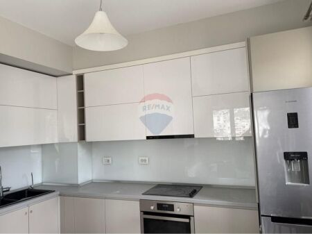 APARTAMENT 2+1 PER QERA TEK LIQENI I THATE