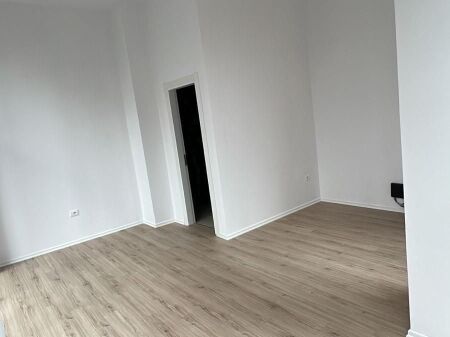 Negozio in Affitto a Mine Peza (ID BD21853) Tirana​