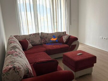 JEPET APARTAMENT ME QERA 2+1 "PARA QENDRES CONCORD , RRUGA 5 MAJI" 50000 LEKE