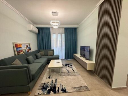 Super Apartament 2+1+2, prane Statcionit te Trenit, fillimi Bulevardit te Ri!