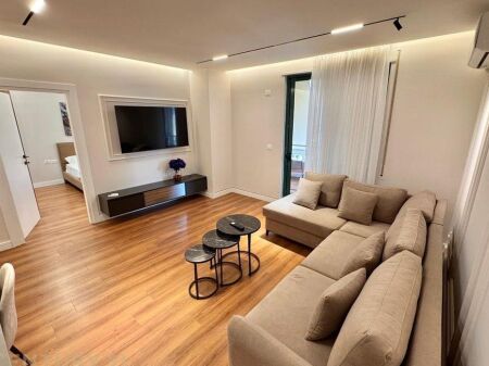 APARTAMENT 2+1 PRANE PAZARIT TE RI!