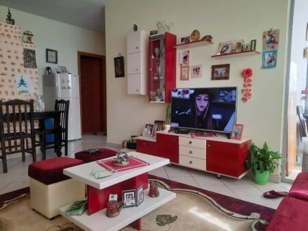 Appartamento 2+1, Yzberisht!