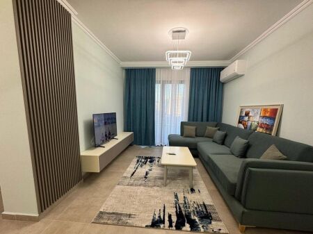 Super Apartament 2+1+2, prane Statcionit te Trenit, fillimi Bulevardit te Ri!