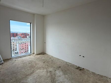 Apartament 3+1 për Shitje ne Kamez