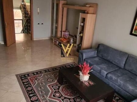 VILLA SU TRE PIANI IN AFFITTO IN VIA ISLAM ALLA 4.000 EURO