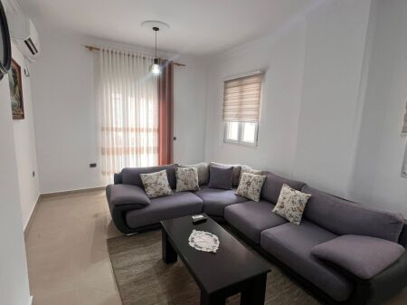 APARTAMENT ME QIRA 2+1 TE FONDACIONI ELEONORA