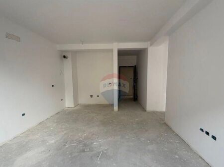 Apartament - Për Shitje - Rruga Ali Demi, Tiranë ID: 530181090-89