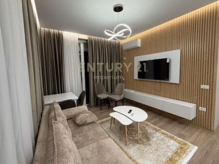 Apartament për qira 1+1 në Astir