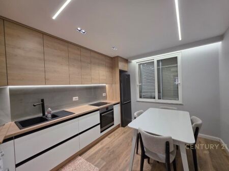 APARTAMENT 1+1 ME QIRA NE BLLOK