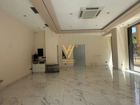 LOCALE COMMERCIALE DI 120 M2 IN AFFITTO IN VIA KAJO KARAFILI 2.500 EURO