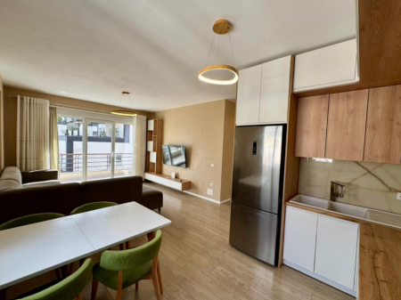  SHITET APARTAMENT 2+1+2 | Kompleksi FZ, Liqeni i Thatë