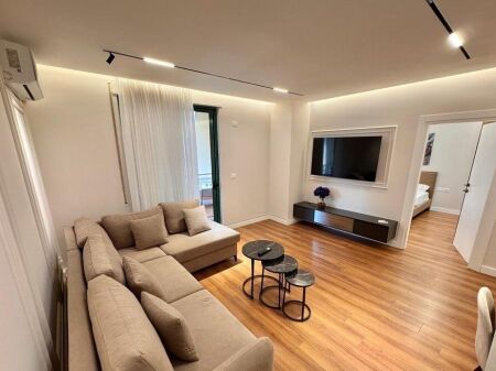 APARTAMENT 2+1 PRANE PAZARIT TE RI!