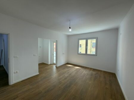 Apartment 1+1 for sale in Porcelan.