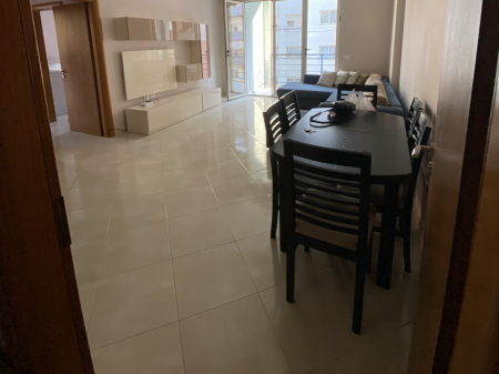 Apartment me qera