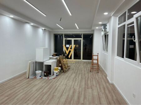 LOCALE COMMERCIALE 75 M2 IN AFFITTO A BRRYLI 75.000 LEKE