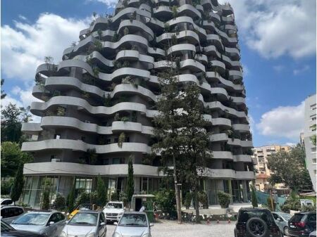 JAPIM ME QIRA APARTAMENT 2+1+2 - LION PARK
