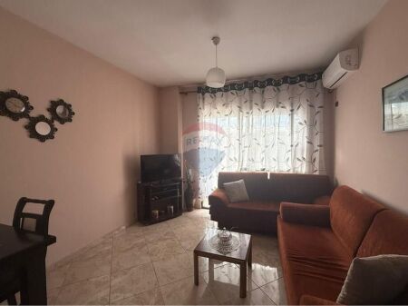 Apartment 1+1 for rent, 2 Palmat, Astir