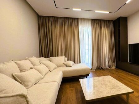 JEPET ME QIRA APARTAMENT 2+1+2 ME POST PARKIMI TEK KODRA E DIELLIT !