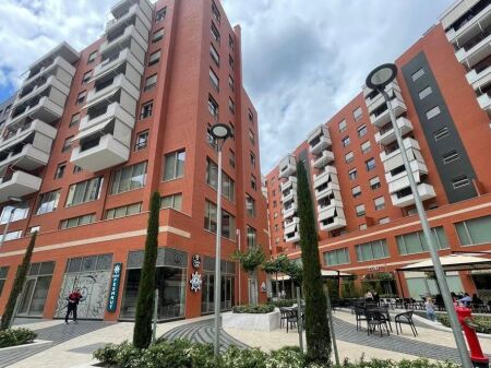  AMBIENTE COMMERCIALE PREMIUM IN AFFITTO – presso il Complesso Delijorgji