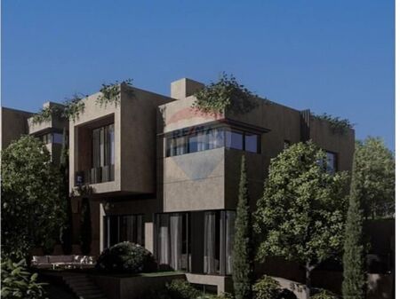 VILLA CON PISCINA IN VENDITA A FARKE!