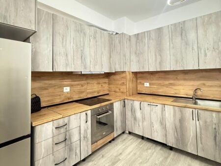 Qera | Apartament 1+1 me verandë & post parkimi  Urban Gate, Astir