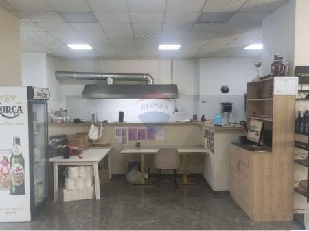 Vendesi in vendita Bar-Ristorante a Yzberisht
