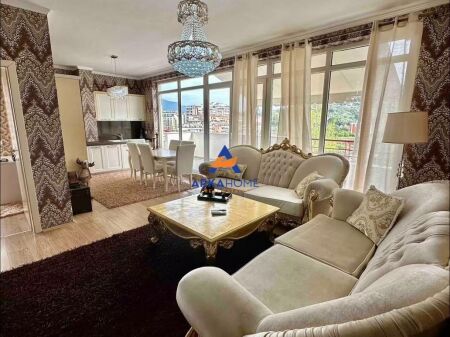 JEPET DUPLEX ME QERA "TE LIQENI I THATE" 1200 EURO (ME POST PARKIMI)