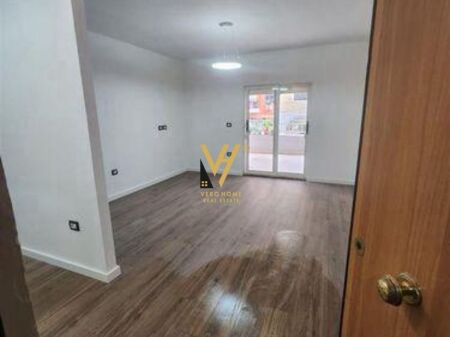 JEPET APARTAMENT 2+1+BLK ME QERA TE KOPSHTI ZOOLOGJIK 80.000 LEKE