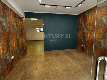 Attività in affitto vicino al Lago di Tirana | 73 m²