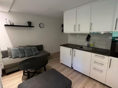 APARTAMENT NE SHITJE 1+1 + BALLKON "RRUGA PANAJOT PANO, ASTIR" 110.000 EURO