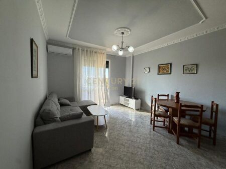 Apartament 1+1 per shitje ne Durres, Plazh 90,000 € Sip. Totale 73m2