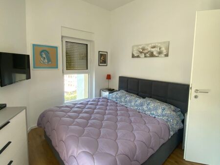 Shitet Apartament 1+1 Rezidenca Kadiu ne Ali Demi.