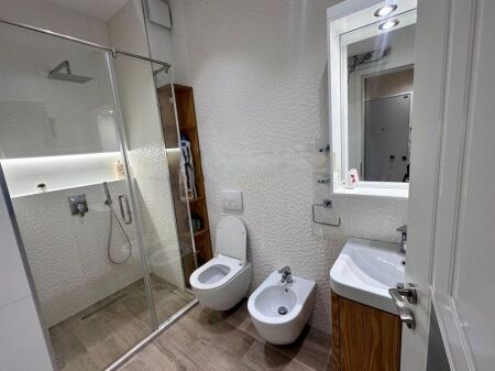 LUXURY APARTMENT FOR RENT IN THE MAGNET COMPLEX!